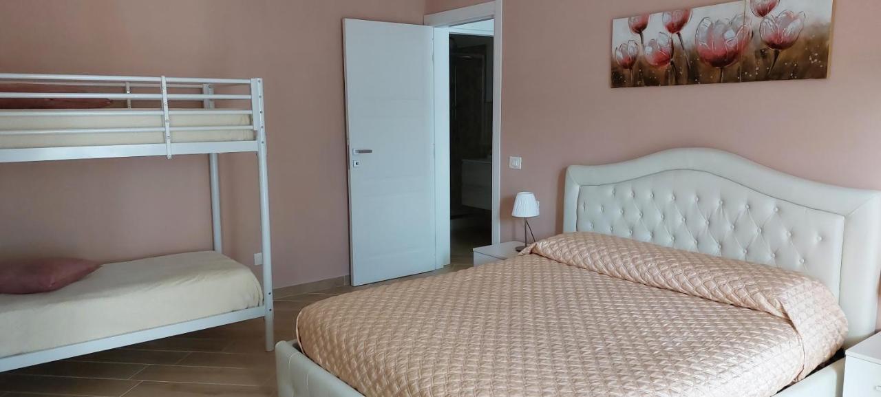 Casa Francesca E Rooms ซานตามาเรีย ดิ กาสเตลลาบาเต ภายนอก รูปภาพ